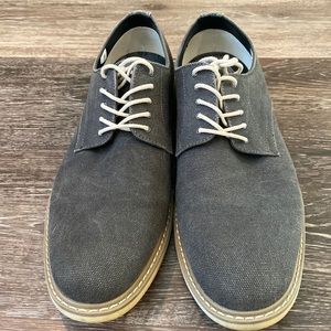 Public Opinion 11 Zane Derby - Gray Canvas